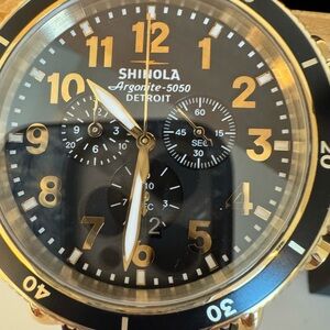 Shinola argonite 5050 Statement in Black and gold